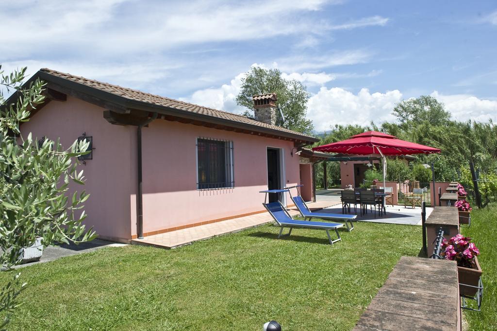 Caise Villa Кастелнуово Магра Стая снимка